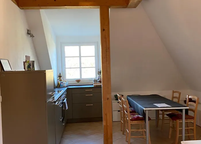 Helle Und Ruhige Dachgeschosswohnung Lejlighed